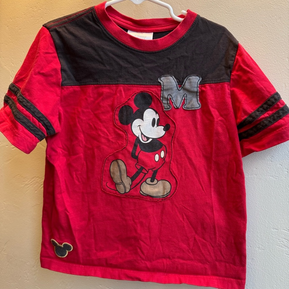 Hanna Andersson Disney Mickey embroidery patch detail soft T 5T red black yellow